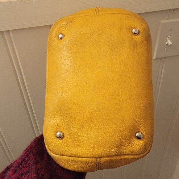 TIGNANELLO BUTTER YELLOW PEBBLED LEATHER HANDBAG PURSE TOTE - Picture 14 of 15